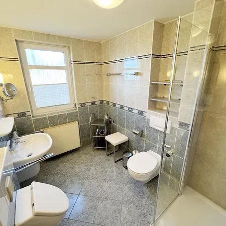 Haus Greifswalder Bodden - Whg 06 아파트 *